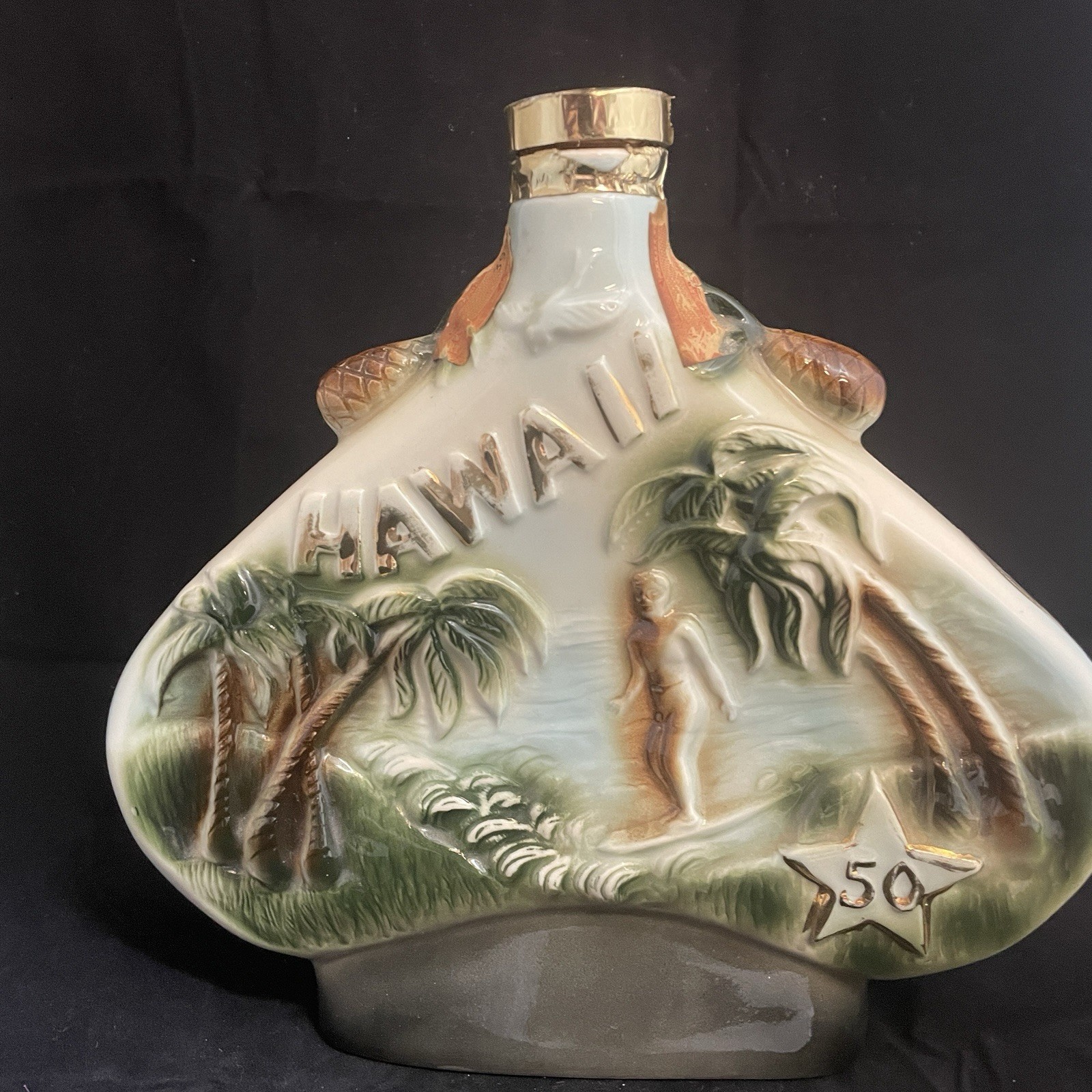 Jim Beam Hawaii Aloha State Commemorative Ceramic Decanter With Lid Vtg 1959