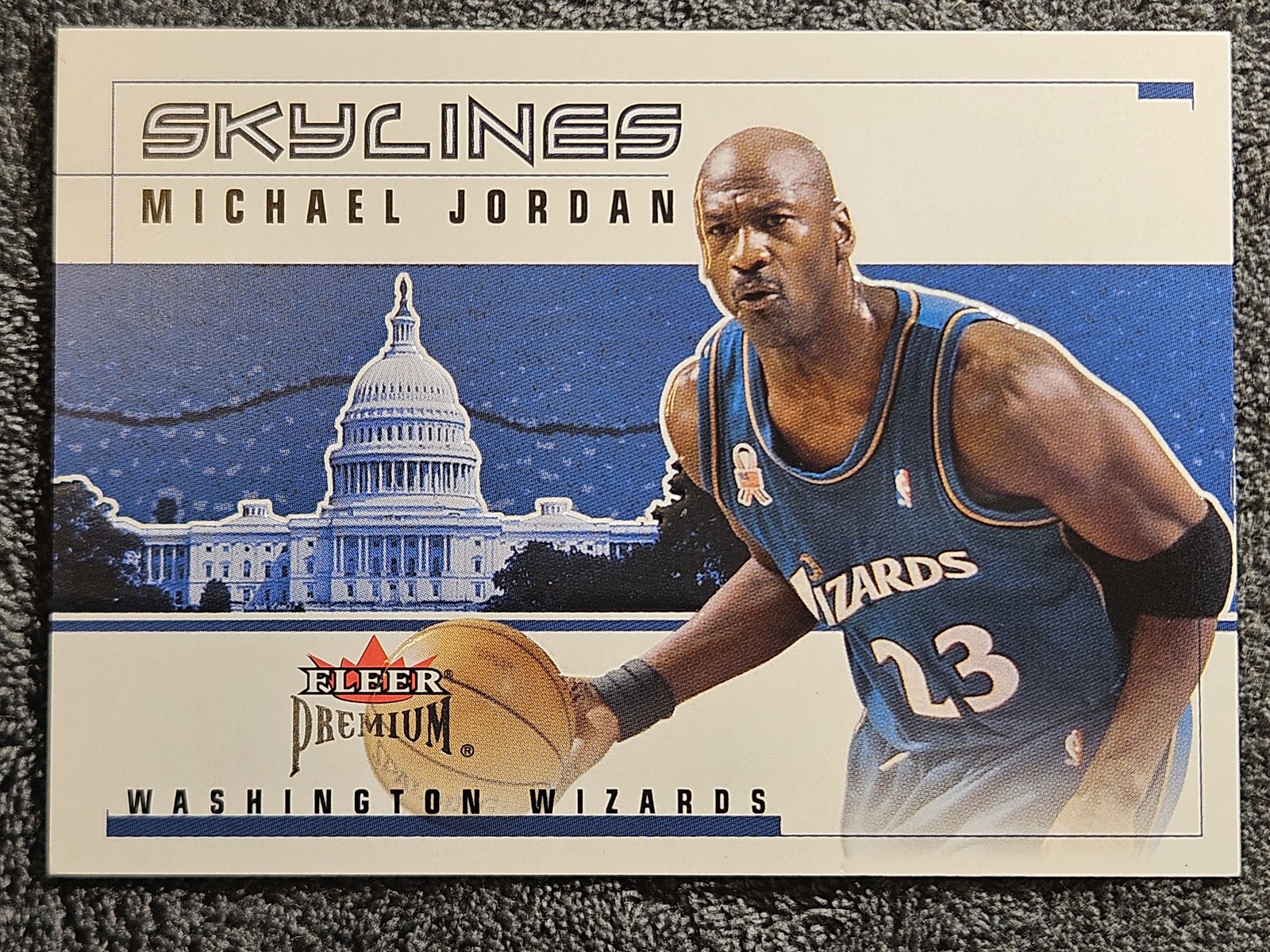 2002 Fleer Premium Michael Jordan #1 Embossed Skylines /2500