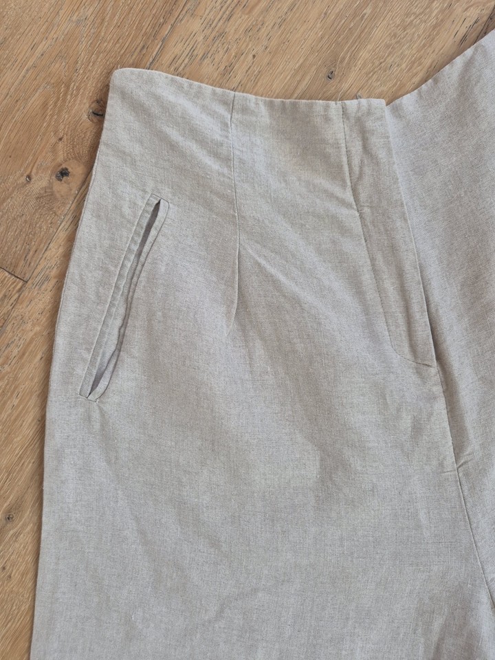 JOHN CAVILL Vintage Linen Bermuda Shorts Natural Size Small