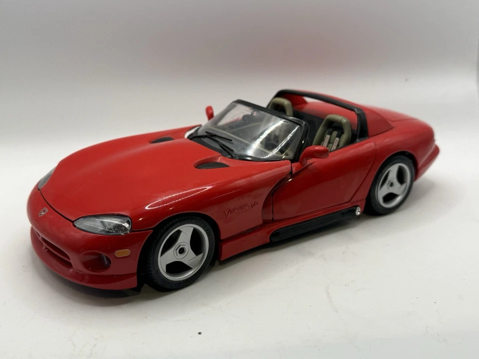Burago 1:18 Dodge Viper RT/10 Diecast Model Car Boxed — 第 3/4 张图片
