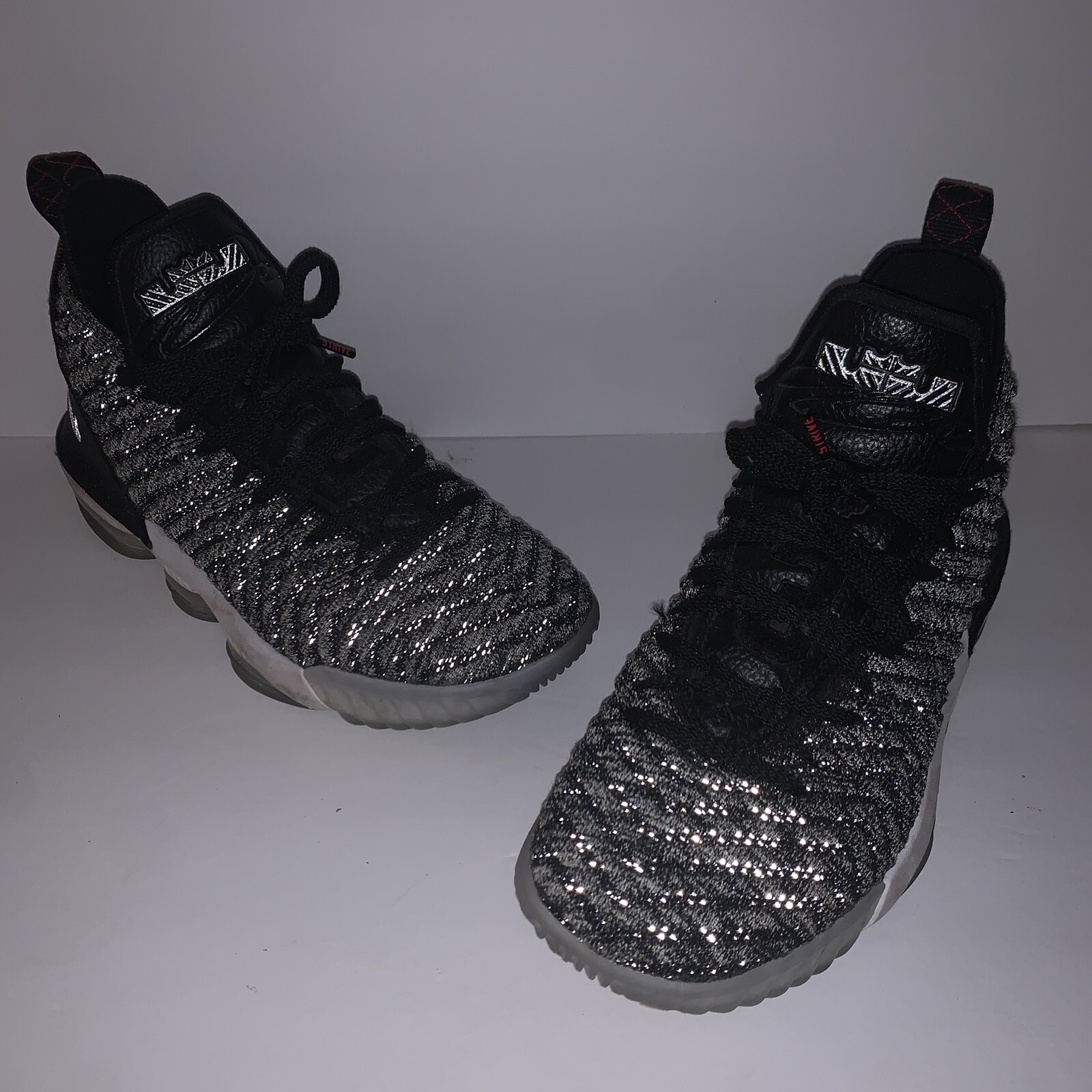 nike lebron xvi oreo