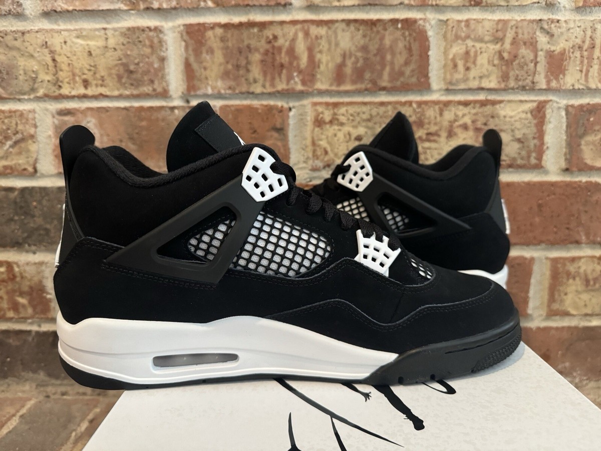 New 10.5 Nike Air Jordan 4 Retro Black White Thunder IV FQ8138-001