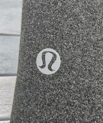 Lululemon Clam Digger II Shorts Size 4 Wide Leg Cropped Shorts Gray Ribbed Waist - Picture 6 of 8