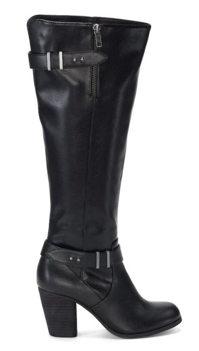 tall black boots with chunky heel