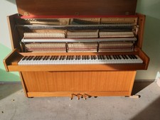 Das Klavier Hohner.