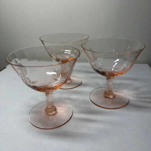 Vintage Set of 3 Pink Depression Glass Engraved Leaf 4” Sherbet Cups🔥
