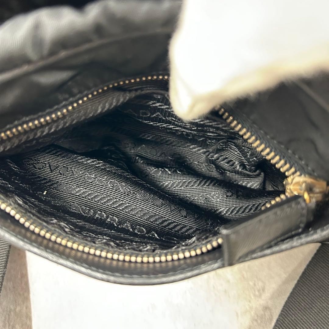 Excellent Condition PRADA Camera Bag 2way Shoulder Bag Triangle Logo Double Zip thumbnail 15