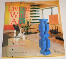 Living With Art by Rizzoli
