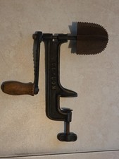RARE ANTIQUE CEYLON CAST IRON HAND CRANK COCONUT GRATER LOVELOCK LONDON