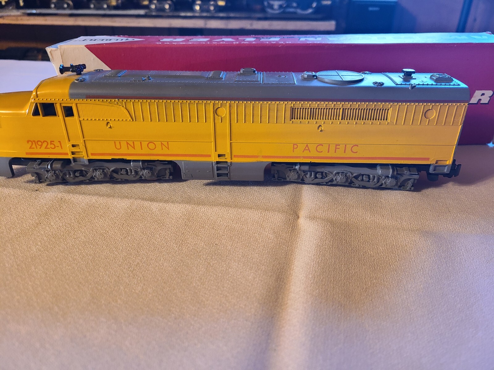 Picture 3 of 16