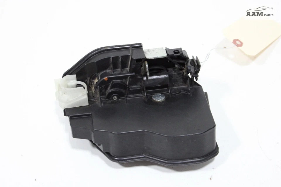 BMW 320I F30 2013-2016 panel de puerta delantera izquierda cierre actuador OEM Foto 2 de 4