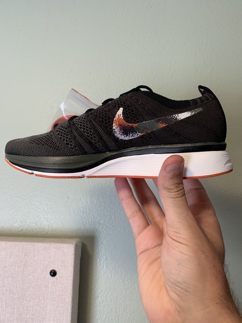 Size 4 - Nike Flyknit Trainer Dark 