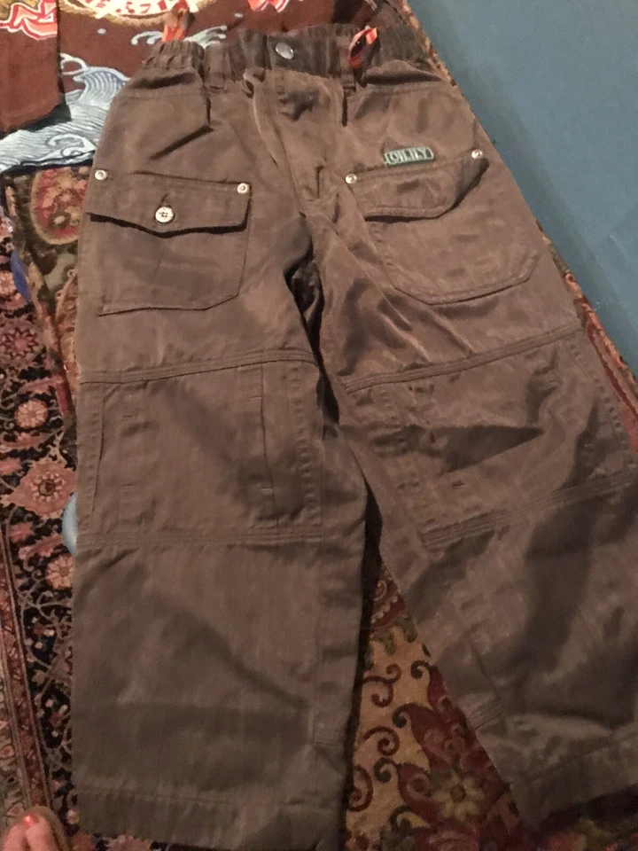 Красивая, цветная маслянистая рубашка /подходящие очаровательные брюки! �Размер 6 и 8. $35 - Изображение 2 из 3