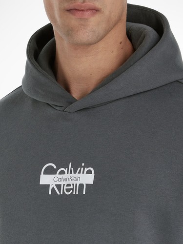 Calvin Klein SUDADERA CON CAPUCHA CON LOGO CORTADO -Sudadera - puerta de hierro /Talla L / PVP: 99,90 € - Imagen 5 de 11