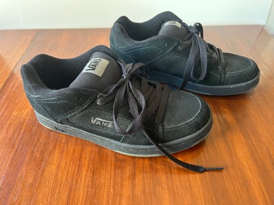 black slip resistant vans