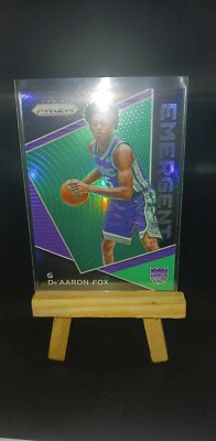 2017-18 Panini Prizm Emergent Green Prizms De'Aaron Fox UK  #EM-DEA Rookie RC