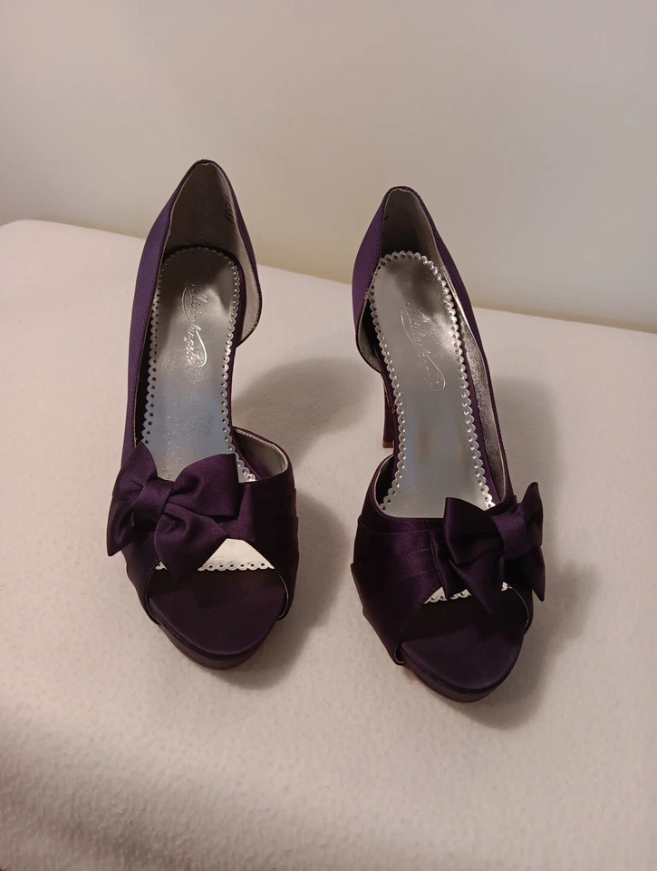 David's Bridal Purple Satin Pump with Bow Size 10M  - Image 3 of 4