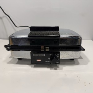 Vintage Black & Decker Grill - Waffle Baker Maker TESTED G48TD