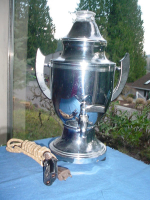 VINTAGE 1930S DECO CHROME COFFEE PERCOLATOR NO. 40 BY FABERWARE NICE!