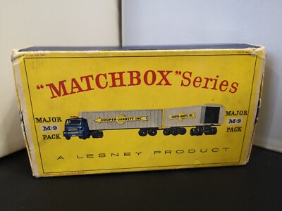 B247-MATCHBOX MAJOR PACK M-9 COOPER-JARRETT INTERSTATE DOUBLE FREIGHTER AND BOX