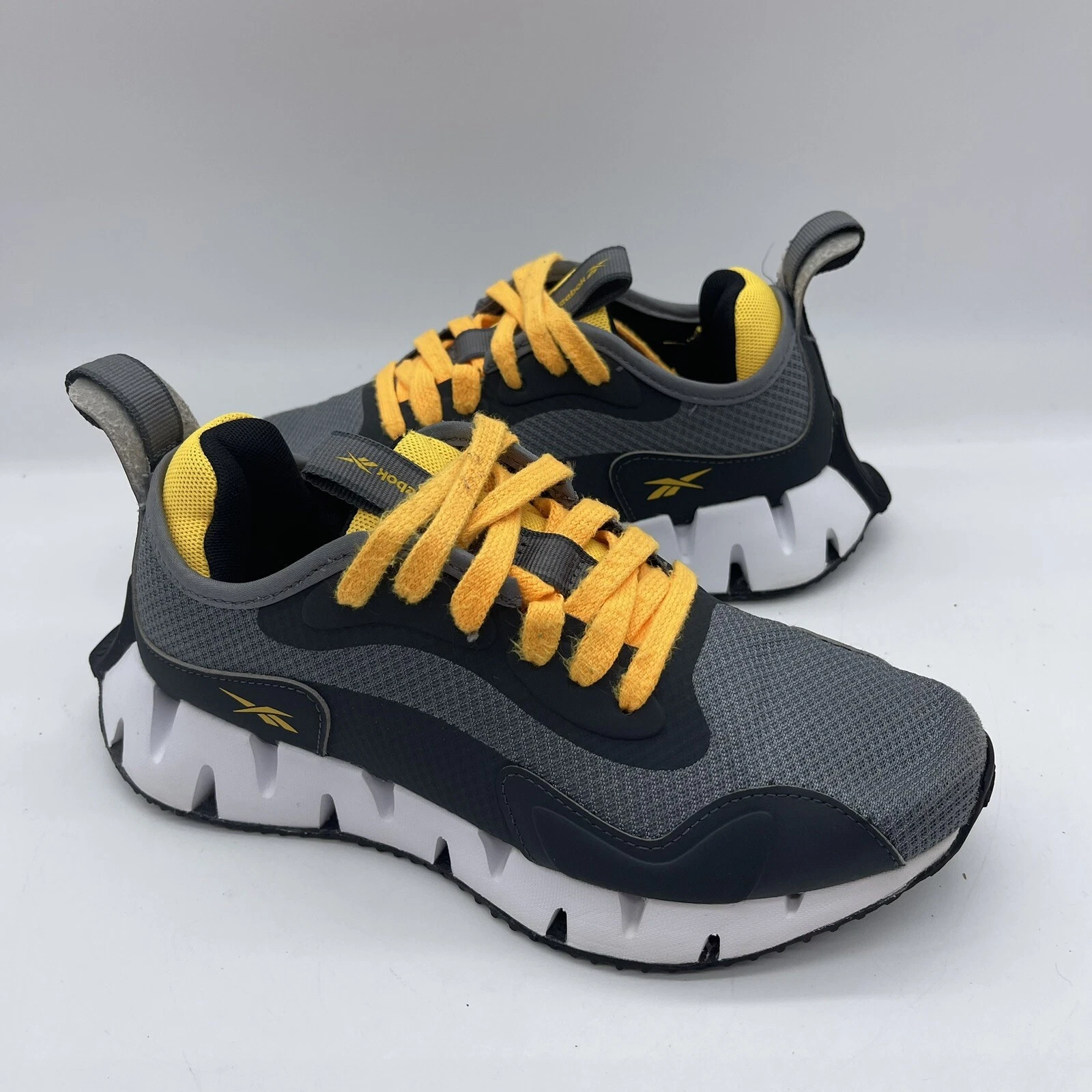 Scarpe da ginnastica Reebok Zig Dynamica Youth taglia 3 5 FZ1259 nere gialle