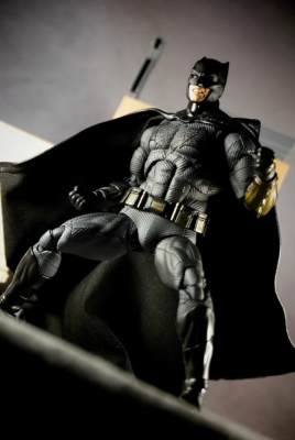 MEDICOM Mafex Zack Snyder Justice League 1/12 Batman Action Figure