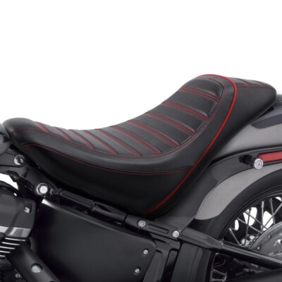 Front Driver Solo Seat Fit For Harley Softail Slim Standard Street Bob 2018-2025