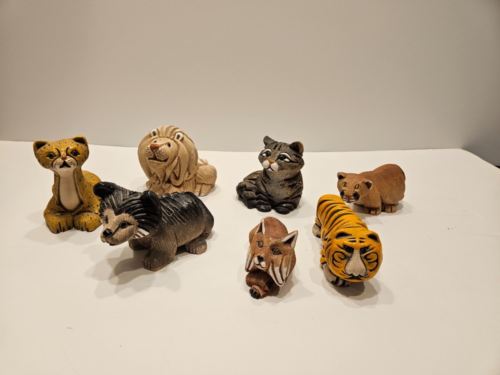 Artesania Rinconada “Big Cats”, Lot of 7, retired signed
