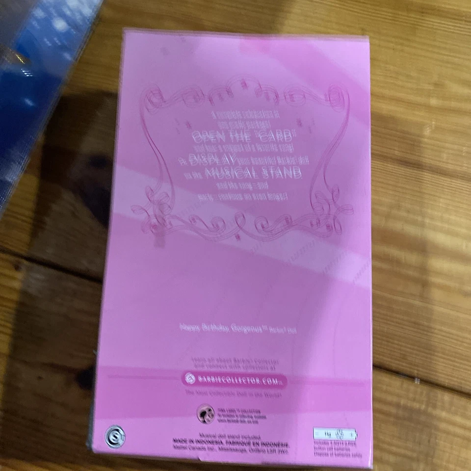 Шикарная кукла Barbie Happy Birthday 2008 Mattel N2440 - Изображение 4 из 4