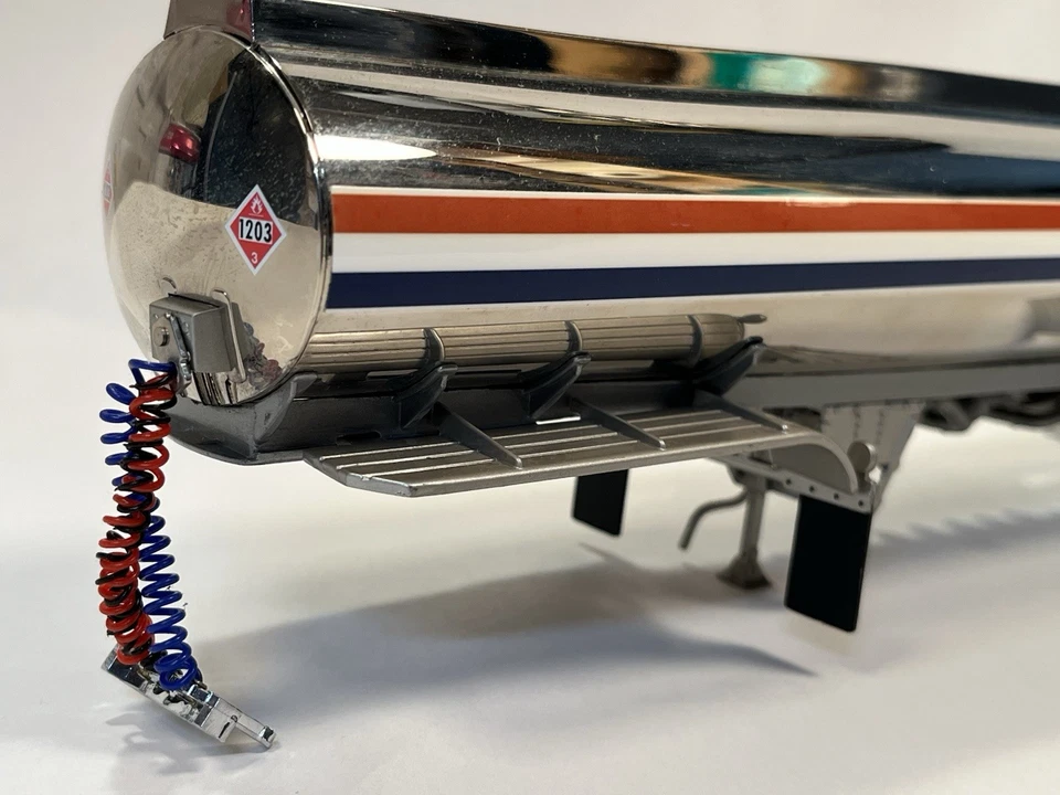 Remolque cisterna Franklin cromado como nuevo 1/32 fundido a presión con etiqueta Foto 3 de 4