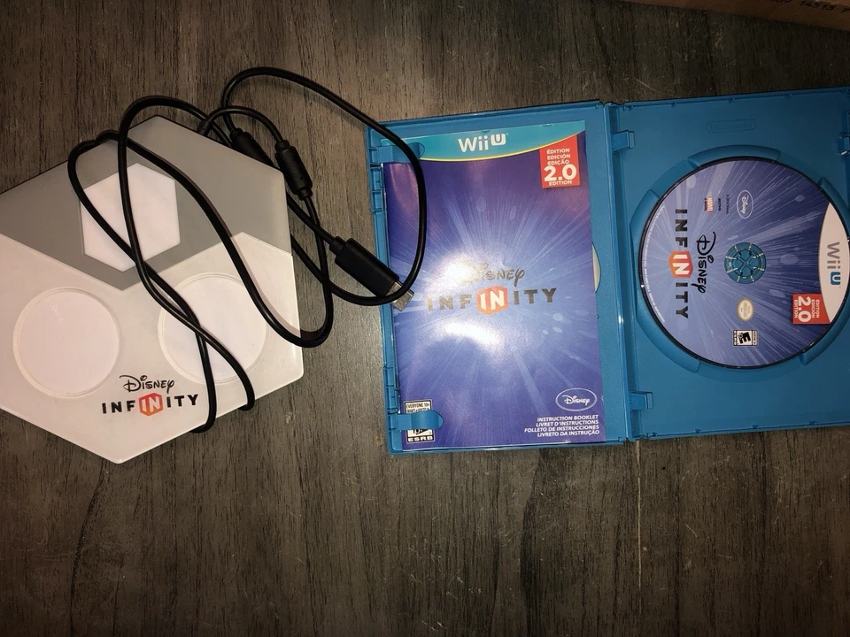 Disney Infinity 2.0 Wii U Lot (Starter Kit, Playsets, Characters, & Power Discs) - Image 4 of 4
