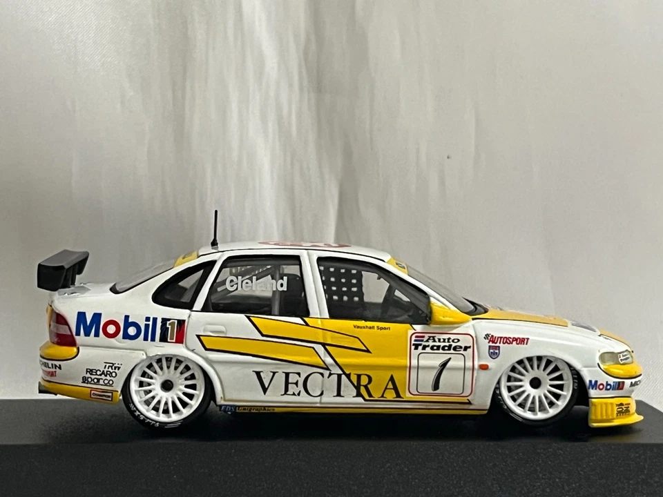 1/43 Vauxhall Vectra Vauxhall Sport BTCC 1996 #1 John Cleland ONYX XT003 used - Image 3 of 4