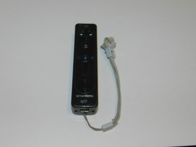Genuine Mad Catz Wireless Remote Control Nintendo Wii Controller Black Tested