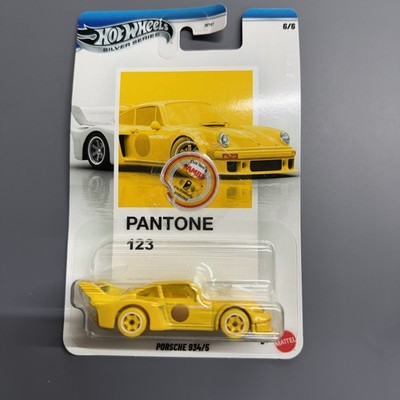 Hot Wheels 2026 PANTONE 123 Porsche 934/5 CHASE Silver Series Yellow #6/6 