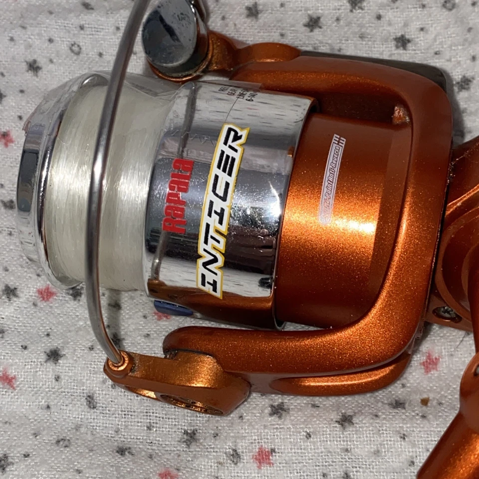 CARRETE DE PESCA CON RODAMIENTO DE BOLAS RAPALA Inticer excelente estado carrete tamaño 20 Foto 2 de 4