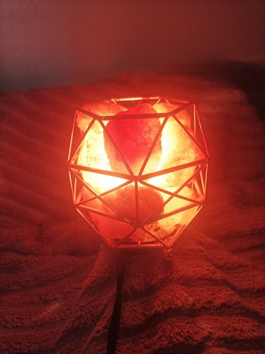 Studio Mercantile Himalayan Salt Crystal Lamp Pre-owned Rose Gold Container - Picture 5 of 6