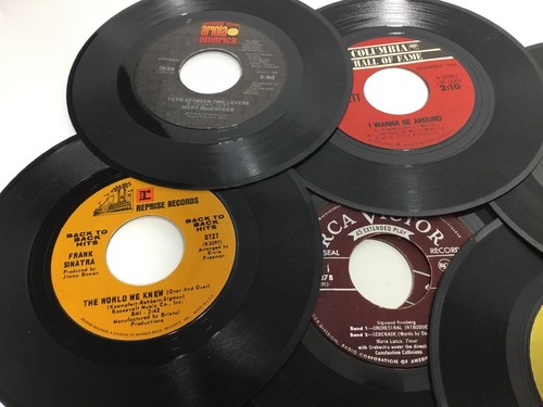 Lot 17 - 45RPM Records. Sinatra Streisand Eagles Collins Lind Dawn Orlando Benne - Picture 2 of 8