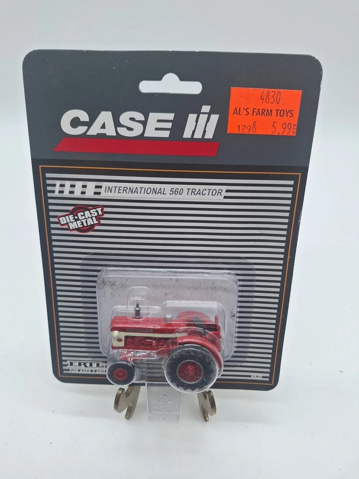 ERTL 1/64 Diecast International 560 Wide Front Tractor - NEW - Image 2 of 4