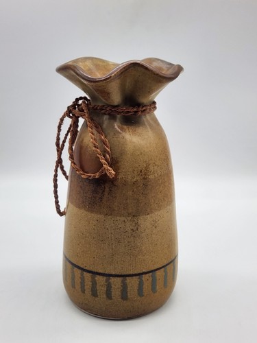 MICHAEL SCHLYER MID CENTURY HORSE SUN SOUTHWESTERN STUDIO ART POTTERY VASE 7.5" - Picture 7 of 11