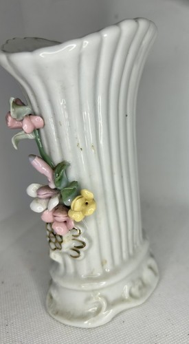 Vtg. Ceramic Victorian Bud Vase w/ Swan And Applied Floral Gold Trim 6 Inches - Picture 19 of 23