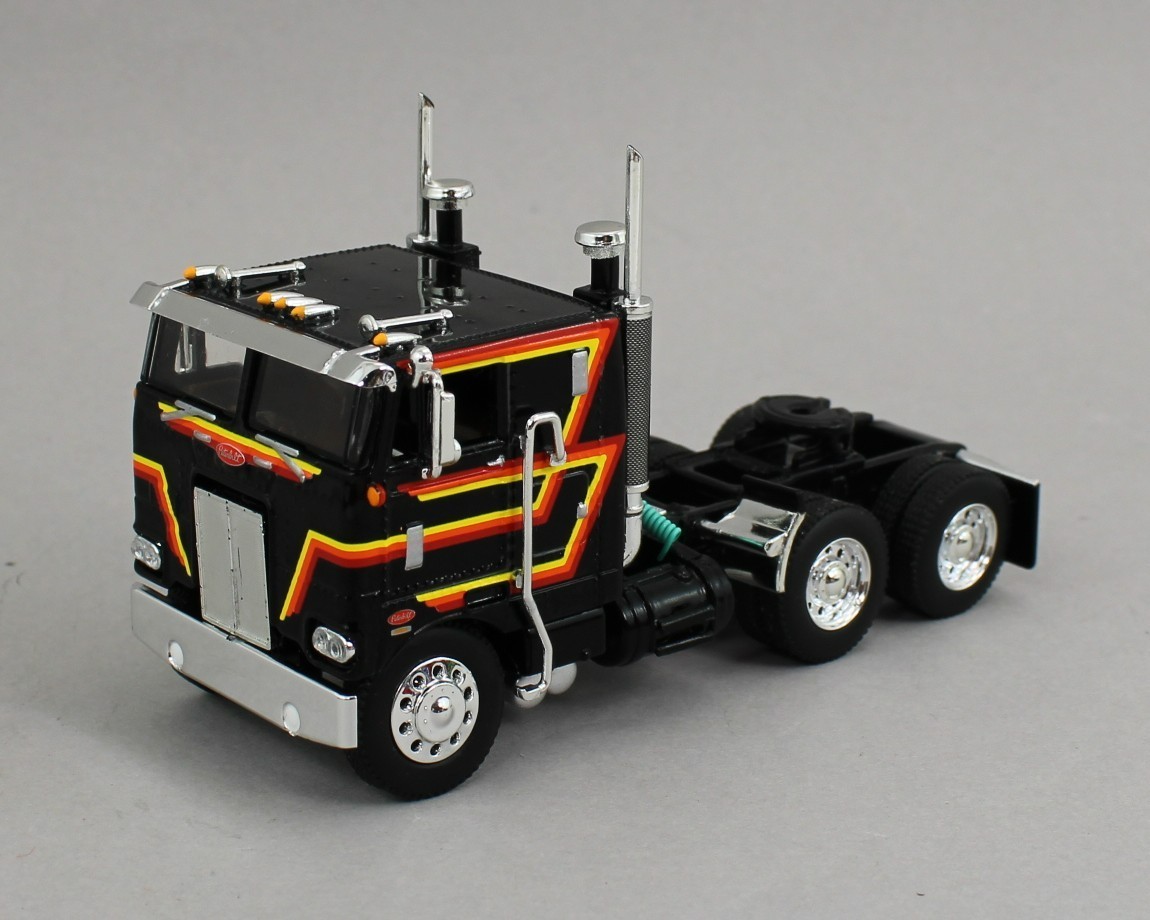 2025 DCP 1:64 *BLACK* Peterbilt 352 COE 86