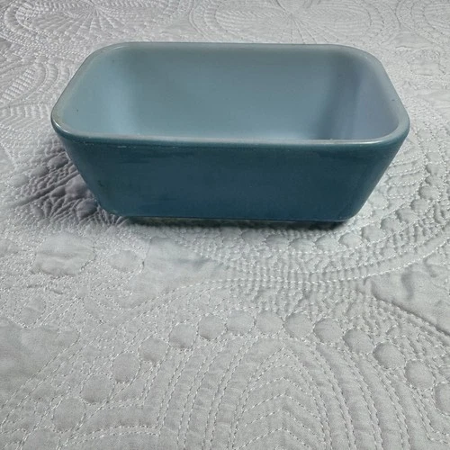 Vintage Pyrex 502-B T. M. Reg Refrigerator Dish Blue *NO LID