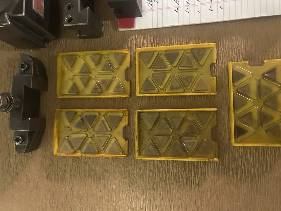 Poste de herramientas Aloris con 4 soportes y 5 paquetes de inserción Foto 4 de 4