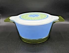 VINTAGE PYREX Ocean Filigree 1973 Blue Casserole Dish w/ Green Carrier Cradle