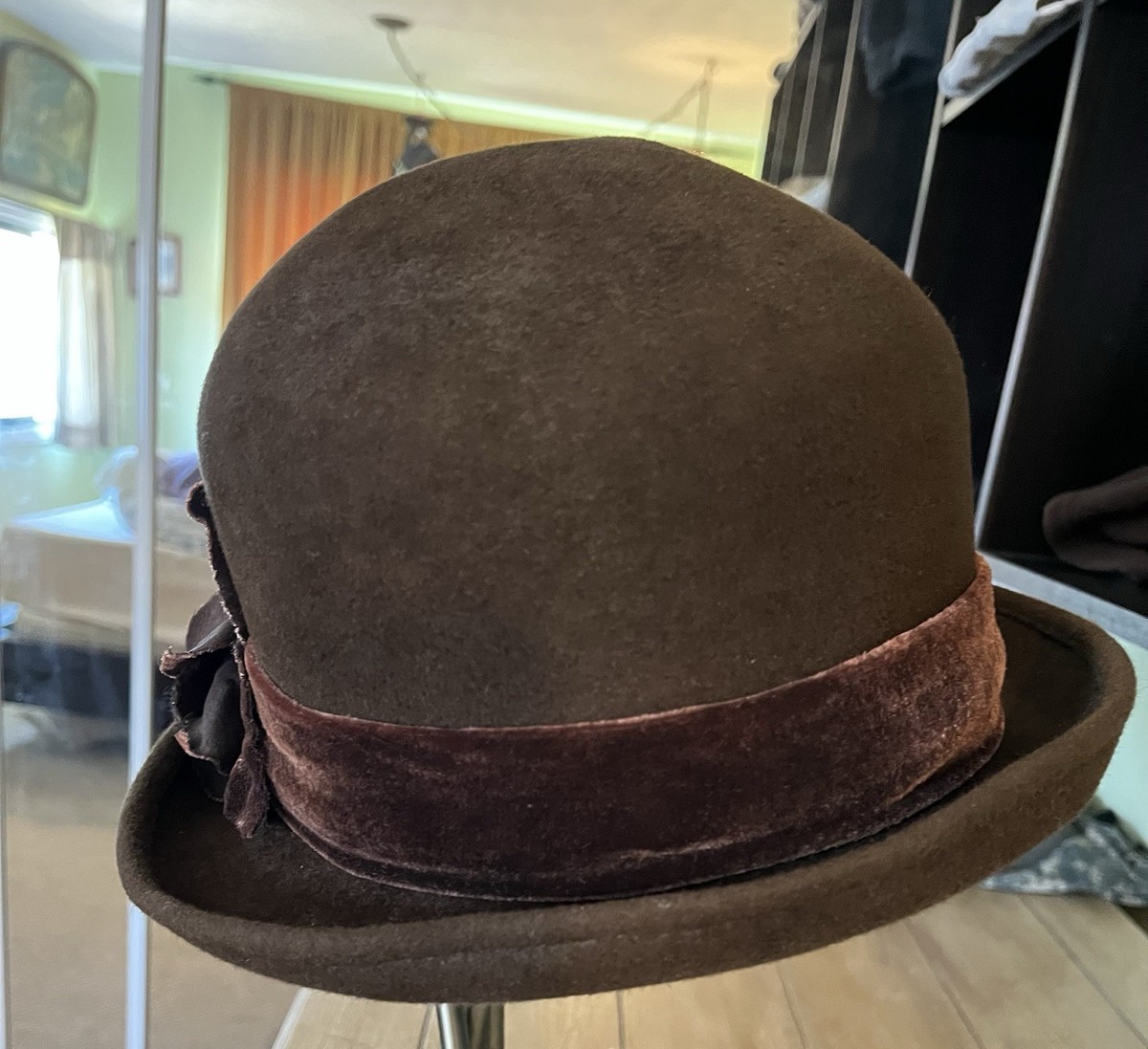 Vintage Louise Green Brown Velvet Band Flower Wool Felt Bowler Hat Sz L - Main Image