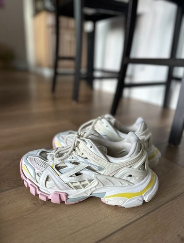 Balenciaga track 2 size - Gem Balenciaga track 2 size - Gem