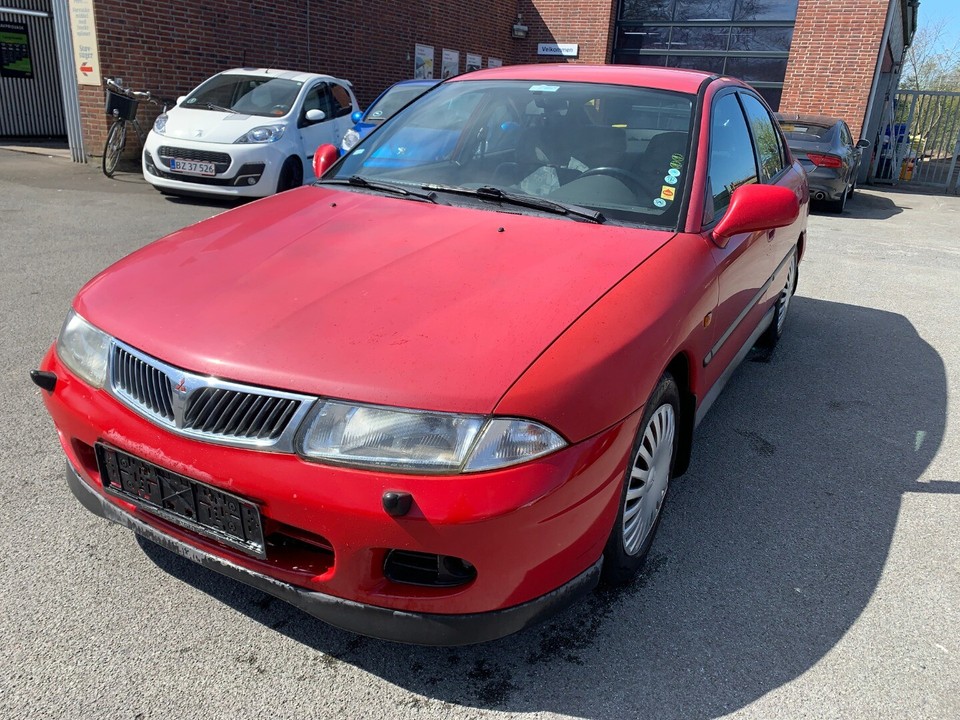 Mitsubishi carisma 1 8