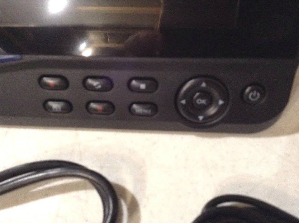 BOYO RV 7" WIRELESS SECURITY MONITOR VTC700RQ-4 FOR 4 CAMERA SYSTEM CORDED TYPE - Image 3 of 4