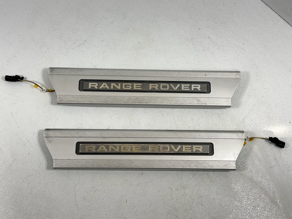 13-20 RANGE ROVER L494 ALFÉIZAR DE PUERTA ILUMINADO DELANTERO Y TRASERO PLACA DE PASO MOLDURA Foto 3 de 4
