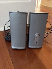 Altavoces multimedia para computadora Bose Companion 2 Serie II con adaptador de corriente